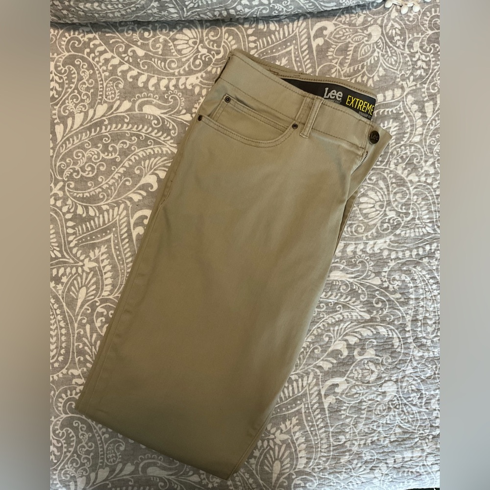 EUC Men’s Lee Extreme Motion MVP Pants